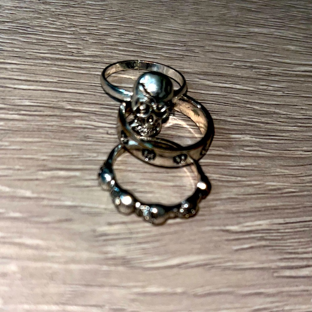 Skull rings